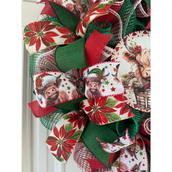 Christmas Highland Cow Wreath | Red and Green Holiday Wreath, Christmas Wreath - Picture 2 of 7